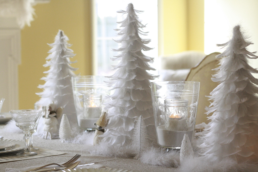 25+ Absolutely Stunning White Christmas Tree Decorating Ideas