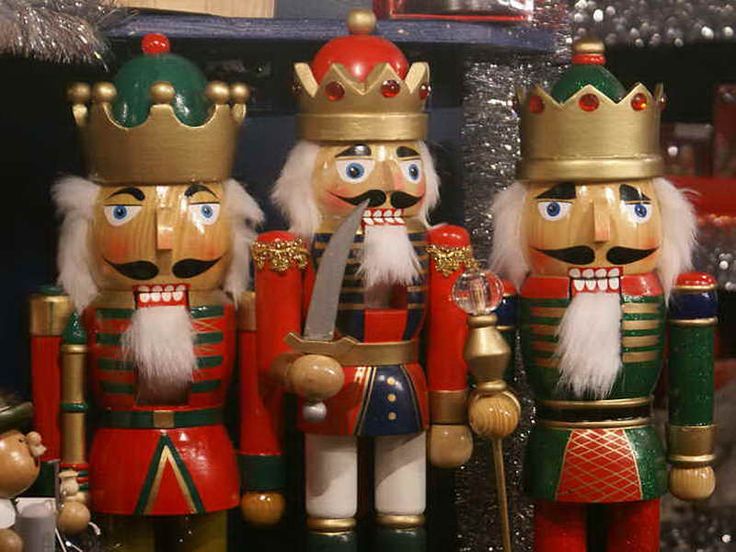27 Best German Christmas Decorations You’Ll Love (2021