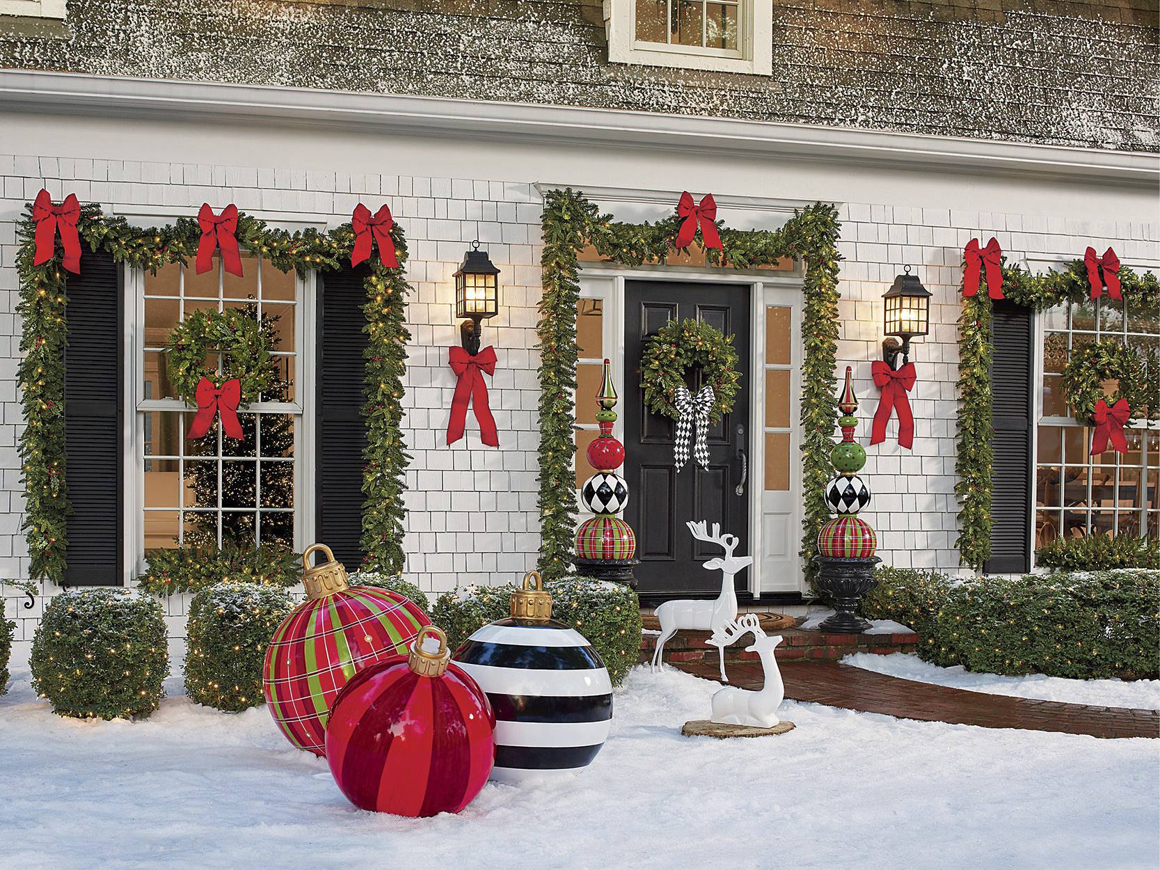 3 Ways To Decorate A Door For Christmas - Wikihow