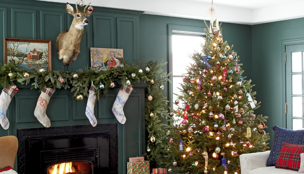 When To Decorate For The Holiday Season